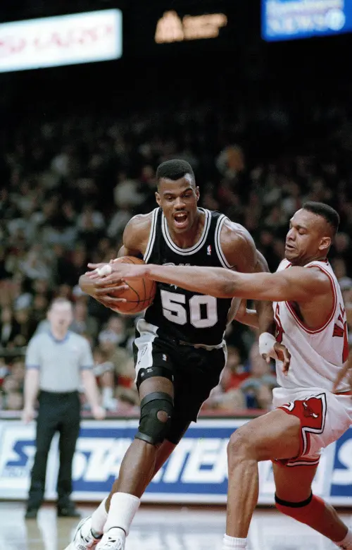 ▲在Tim Duncan之前，馬刺在1987年用狀元籤選進「海軍上將」 David Robinson（圖／美聯社／達志影像）