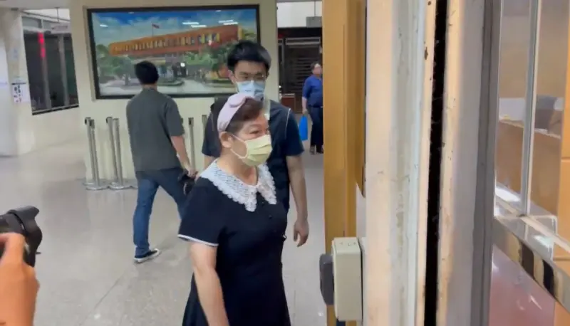 ▲立委羅明才服務處主任繆維蕙，昨晚移送北檢複訊後，遭檢方聲押。（圖／翻攝畫面）