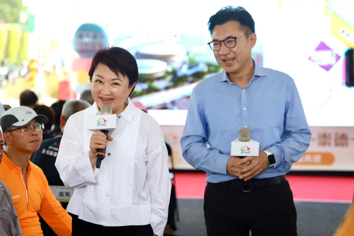 ▲江啟臣（右）被看好代表國民黨參選台中市長。（圖／台中市政府提供，2025.06.25）