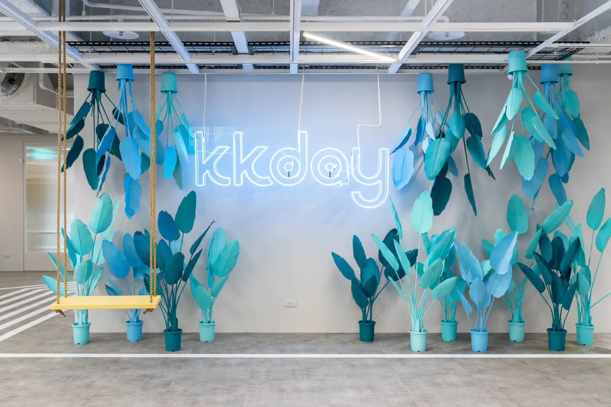 ▲旅遊電商平台KKday今（25）日宣布，為加速AI旅遊科技轉型等原因，預計下半年逐步精簡約15%的整體人力，恐有100多名員工受影響。（圖／KKday提供）