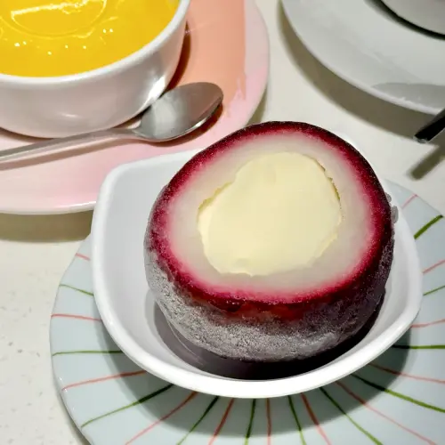 ▲爭鮮這顆40元「百香果冰沙」Threads爆紅。（圖／記者蕭涵云攝）