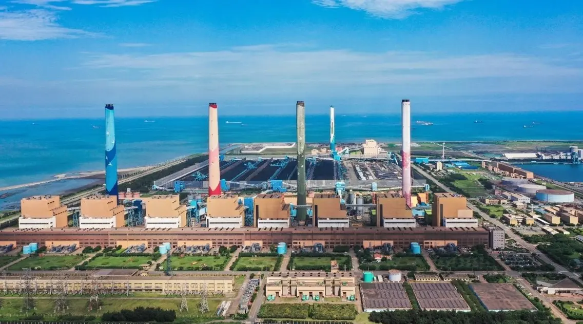 ▲中火2019年被台中市環保局查到總生煤使用量超標，3次裁罰共1800萬元。（圖／翻攝台電官網，2025.06.25）