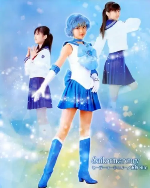 「真人娜美」泉里香結婚了!10年戀情修成正果 嫁給日本超帥國腳 ▲「真人娜美」泉里香結婚了!10年戀情修成正果 嫁給日本超帥國腳(圖/翻攝自日網)