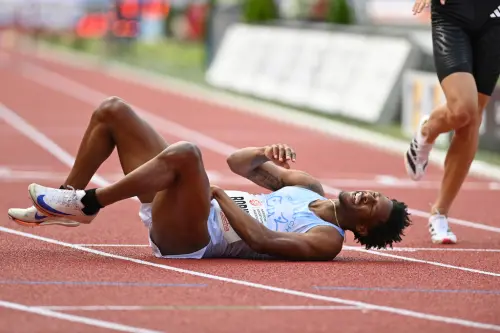 ▲美國非裔田徑好手克里斯羅賓森在男子400公尺決賽中,拿下金牌。(圖/達志影像/美聯社) ▲美國非裔田徑好手克里斯羅賓森在男子400公尺決賽中,拿下金牌。(圖/達志影像/美聯社)