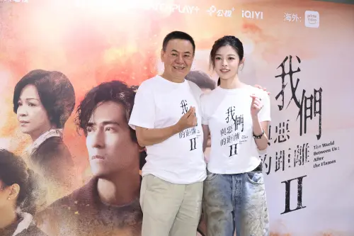 ▲蔡振南(左)有一場要打詹子萱(右)巴掌的戲,遲遲不敢下手。(圖/記者嚴俊強攝) ▲蔡振南(左)有一場要打詹子萱(右)巴掌的戲,遲遲不敢下手。(圖/記者嚴俊強攝)