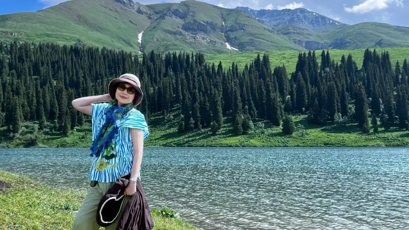 ▲台灣知名作家張曼娟日前到中國新疆旅遊，在臉書粉專分享旅遊見聞，卻遭大批網友出征轟成「統戰樣板」。（圖／翻攝自張曼娟臉書粉專）