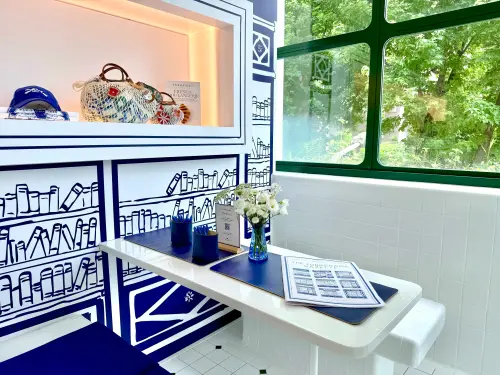 ▲%Arabica中山店內，宛如一秒置身在巴黎瑪黑區。（圖／記者蕭涵云攝）