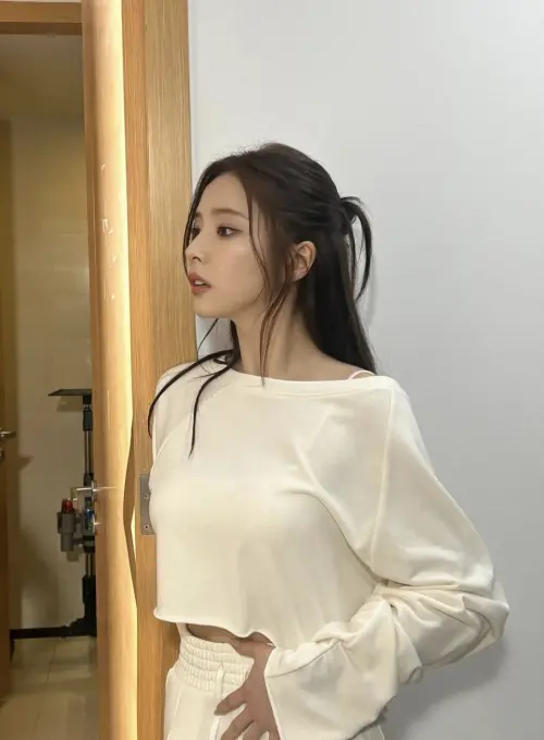 申世景(如圖)長年遭匿名帳號攻擊,警方終於逮捕加害者,案件進入審理階段。(圖/申世景 IG) ▲申世景(如圖)長年遭匿名帳號攻擊,警方終於逮捕加害者,案件進入審理階段。(圖/申世景 IG)