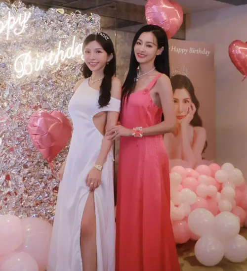 蘇心甯(左)43歲生日趴好友雲集,吳宗憲送5萬大禮成焦點。(圖/蘇心甯 IG) ▲蘇心甯(左)43歲生日趴好友雲集,吳宗憲送5萬大禮成焦點。(圖/蘇心甯 IG)