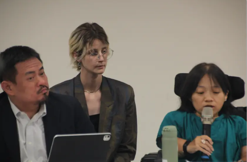 ▲林君潔（圖右）說，社會大眾對身心障礙者就業可能性缺乏想像，障礙者不是不能工作，只是需要多一些的調整與支持，職場合理調整的推動與落實，以及職場環境的友善、個人助理的服務，障礙者就能有更多的職涯發展。（圖／記者鍾泓良攝影）