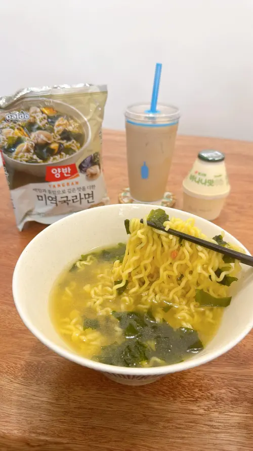 ▲八道海帶蛤蜊海鮮湯麵也有不少人推薦。(圖/翻攝Threads) ▲八道海帶蛤蜊海鮮湯麵也有不少人推薦。(圖/翻攝Threads)