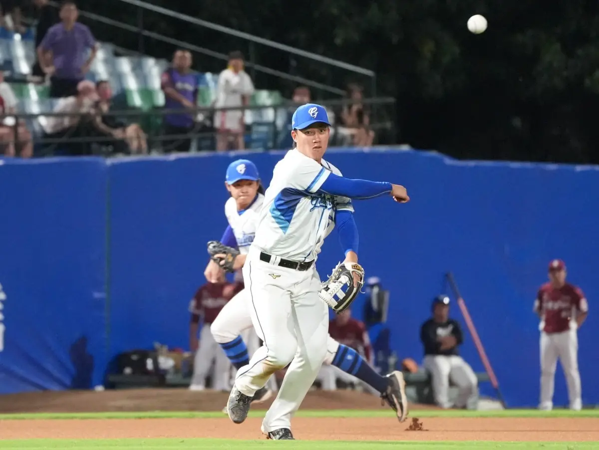 ▲富邦悍將王念好因失誤自責落淚，賽後直言對不起布坎南。（圖／富邦悍將提供）