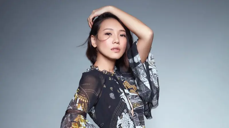 ▲49歲女星張本渝近日受訪時，甜蜜證實要嫁給已經交往4年卻只見過一次面的的美籍男友，直言：「有空就結婚！」（圖／翻攝自張本渝臉書）