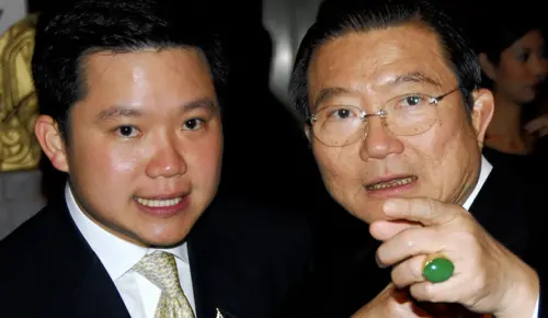 蘇旭明(右)將家產分給五個子女,長子是大象啤酒公司的執行長。(圖/翻攝自X) ▲蘇旭明(右)將家產分給五個子女,長子是大象啤酒公司的執行長。(圖/翻攝自X)