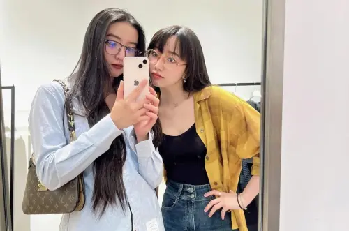 木村拓哉女兒近日驚喜合體,心美(右)曬出與妹妹光希(左)的約會照,姊妹倆久違合體,火速吸引大批粉絲前來朝聖。(圖/木村心美IG) ▲木村拓哉女兒近日驚喜合體,心美(右)曬出與妹妹光希(左)的約會照,姊妹倆久違合體,火速吸引大批粉絲前來朝聖。(圖/木村心美IG)