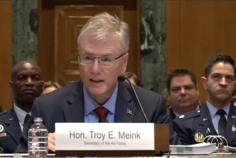 ▲美国空军部长梅因克(Troy Meink)在美国参议院预算听证会上表明中国威胁。 (图/美国国防部)