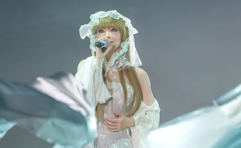 ▲濱崎步的台北小巨蛋演唱會，今天開放「星展卡友」在Klook優先購買，晚上6點28分～11點59分、限時5小時31分販售，1人可買4張。（圖／DABU 大步整合行銷）