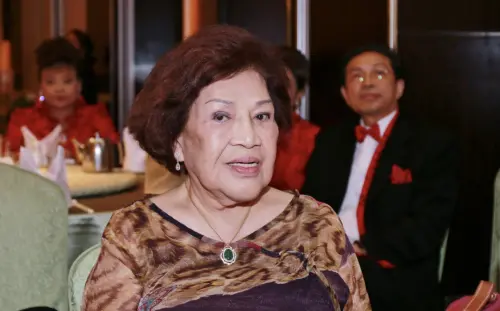 周遊83歲前夫張育安癌逝！她嘆「插管到最後一刻」：已經仁至義盡
