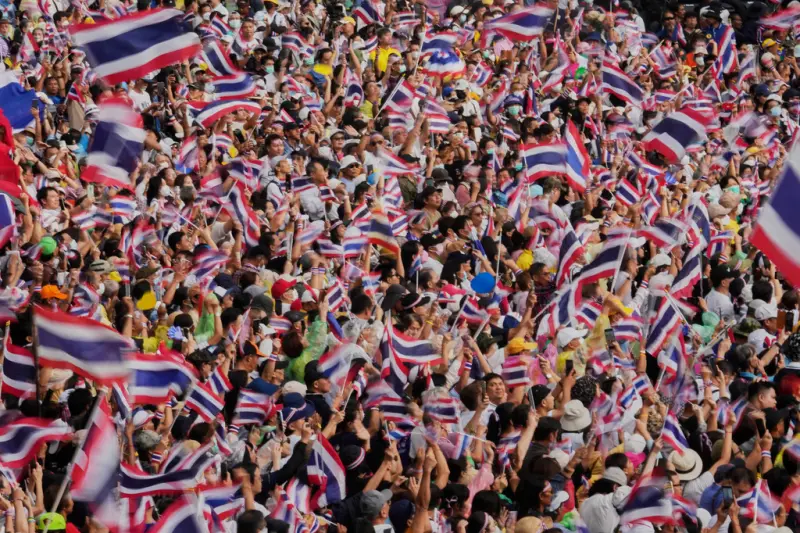 ▲泰國總理貝東丹（Paetongtarn Shinawatra）深陷「錄音門」爭議，大批不滿民眾今（28）日走上曼谷街頭，要求貝東丹下台。（圖／美聯社／達志影像）