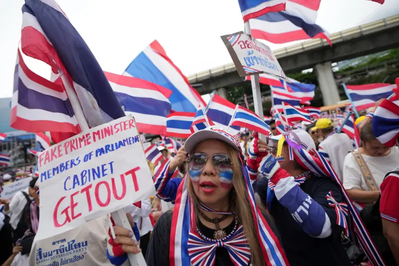 ▲28日的反政府集會上，反對派領袖竟高喊「出動坦克」要求總理下台，被質疑鼓吹「政變」。（圖／美聯社／達志影像）