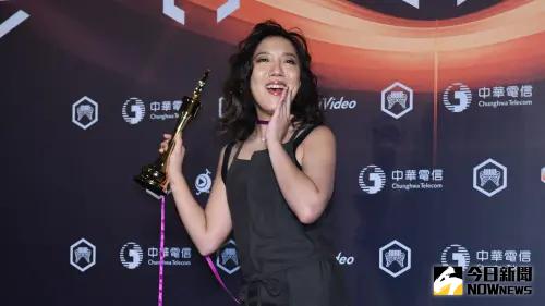 ▲李竺芯（如圖）昨（28）日在第36屆金曲獎典禮上自嘲是「瘋女人」，讓現場眾人笑翻，而原住民歌手桑布伊野脫序演出，在台上狠嗆入圍者，「很多人不會得獎。」（圖／NOWNEWS攝影中心）