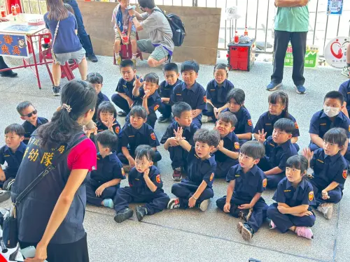 ▲高市警局婦幼隊為避免兒少性剝削及不當網路交友，特別提醒小朋友們自我保護的第一步就是不拍攝性私密照片和影像。（圖／高市警局婦幼隊提供）