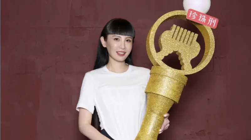 魏如萱2度封后將開演唱會！紅毯被譏「尿布褲」回嗆了：他們不懂