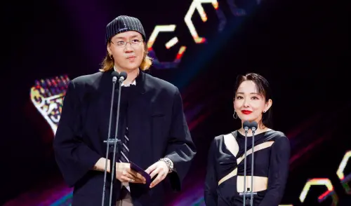 陳星翰金曲獎凸槌?愛紗台上直接「欸?」出聲 觀眾看傻:好尷尬(圖/台視提供) ▲陳星翰金曲獎凸槌?愛紗台上直接「欸?」出聲 觀眾看傻:好尷尬(圖/台視提供)