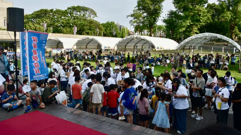 ▲超級數學奇兵趣味闖關活動吸引上千位親子到場參與。（圖／翻攝畫面）