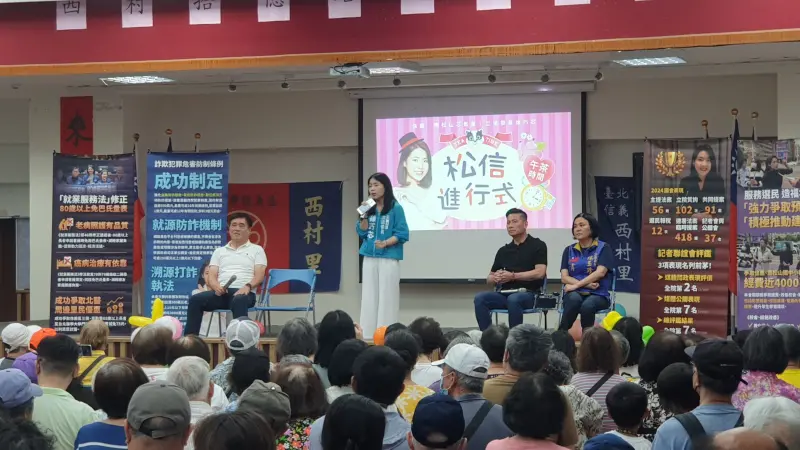 ▲徐巧芯舉行下午茶會，與選民開講。（圖／何哲欣攝，2025.06.29）