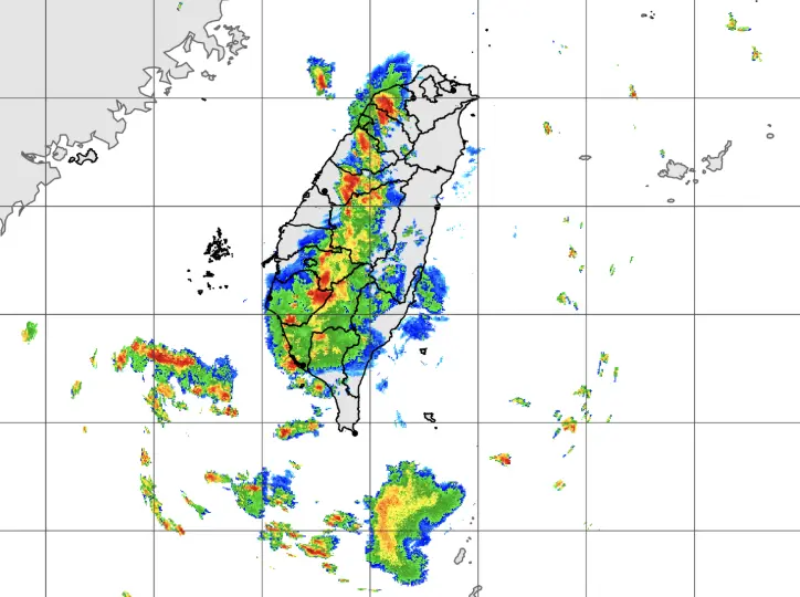 ▲午後「熱對流」發展旺盛，一波波降雨雲系掃進台灣，氣象署發布「大雷雨警戒」。（圖／中央氣象署）