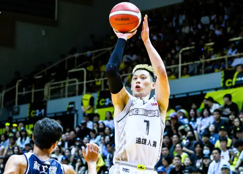 林書豪震撼退役！從NBA到台灣狂賺約24億　揭密驚人「財富版圖」
