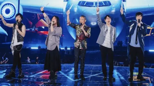 ▲五月天今（6）日在台北大巨蛋演出，不畏丹娜絲颱風照常舉行。有住在花蓮的歌迷昨天已坐自強號抵達桃園，今天準時出現在台北大巨蛋外，就算交通方式不比台灣西部的歌迷便利，仍要來看他們的表演。（圖／相信音樂提供）