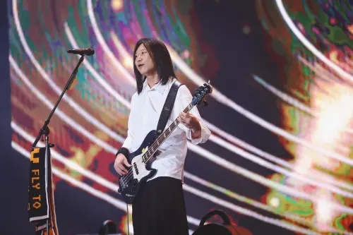 ▲五月天成員瑪莎打趣透露第10張專輯名稱叫做「後更年期的詩」，逗樂全場。（圖／相信音樂提供）