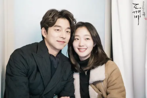 ▲金高銀（右）跟孔劉主演《孤單又燦爛的神－鬼怪》的關係，2人名氣三級跳。（圖／tvN）