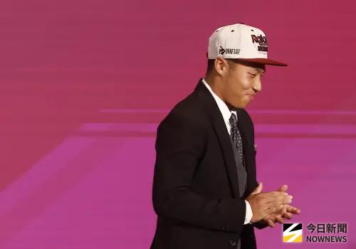 中職／許賀捷就是樂天桃猿天菜！「1行為」讓副領隊沈鈺傑很認同
