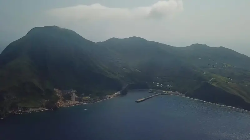 ▲日本九州鹿兒島外海的吐噶喇群島（トカラ列島）近海，自6月21日開始發生數百起地震。（圖／十島村トカラYouTube）