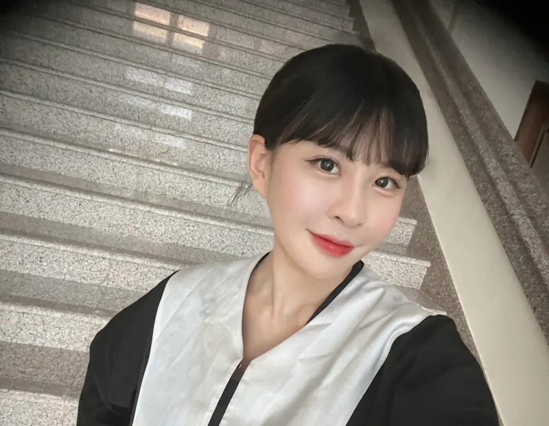 ▲網紅「仙塔律師santa」涉洩密給詐團，大傷形象。（圖／翻攝「仙塔律師santa」臉書粉專）