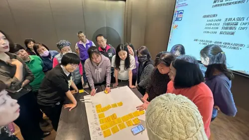 ▲麥當勞將攜手生命線推動「青少年心理健康支持合作計畫」持續支持生命線的青少年文字協談服務，投入資源支持夜間專業協談人力與學生志工的招募培訓。（圖／國際生命線台灣總會提供）