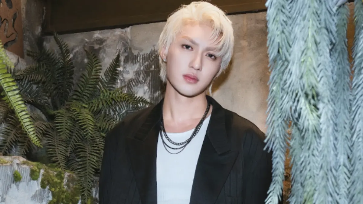 ▲藝人羅志祥的徒弟薛恩（如圖）近日首張個人EP《LEVEL UP》，壓力大到失眠、焦慮、免疫力失調及全身性蕁麻疹，更回憶道2年前還是0收入，一度想退出演藝圈，如今挺過低潮宛如重生。（圖／華納音樂提供）