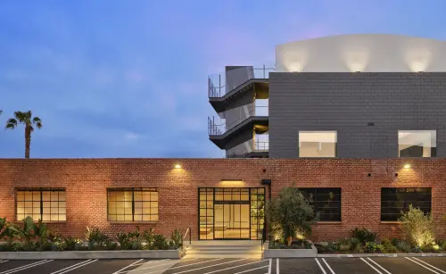 ▲Apple 宣布在洛杉磯打造全新頂級錄音空間，著重於以藝人為核心的內容、音訊創新，以及更深度的樂迷互動。（圖／翻攝官網）