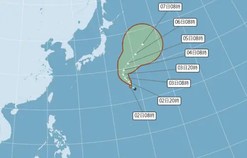 ▲日本東南方的熱帶性低氣壓，將逐漸增強為今年第3號颱風「木恩」，不過路徑對台沒有影響。（圖／中央氣象署）