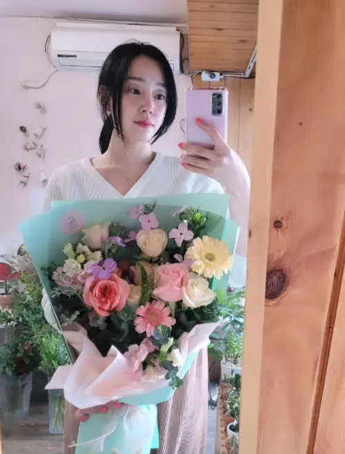 ▲李嶼邇上月就過世！經紀人發文證實死訊（圖／IG@eseoe242）