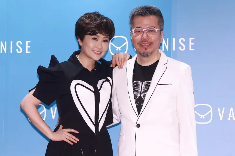 ▲黃國倫（右）、寇乃馨（左）去年開始投入製作短劇，近日竟遭網友匿名爆料詐財，控他們「假試鏡真斂財」，而今（2）日，兩人現身活動，也親自揭露內幕，還說知道爆料者是誰。（圖／記者葉政勳攝）