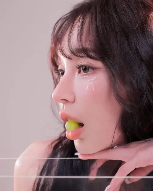 ▲林襄在IG上曬出20張辣照。(圖/翻攝自林襄IG) ▲林襄在IG上曬出20張辣照。(圖/翻攝自林襄IG)