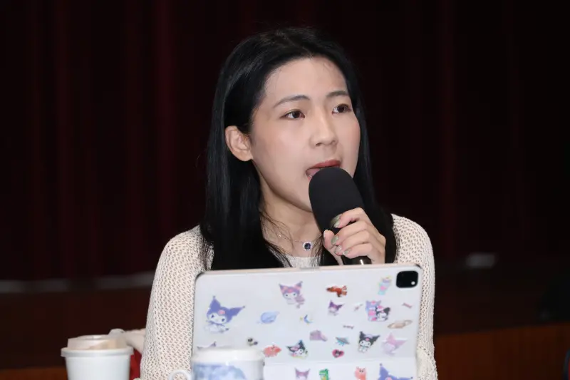 ▲國民黨立委徐巧芯今（2）日和前中廣董事長趙少康一起開記者會。（圖／記者葉政勳攝）