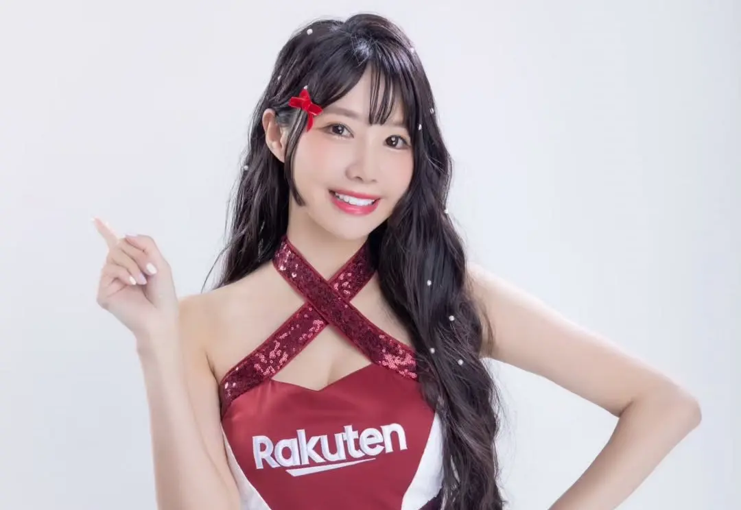 ▲筠熹（如圖）近日遭爆擔任團隊「特級副隊長」的頭銜不單純，因投票過程發生問題，筠熹繞過經紀人直接向球團高層申訴，球團高層考量後，設立「特級副隊長」職銜來平息此事。而本人也在聽到傳聞後於今（2）日在IG怒回：不要再搞我們樂天。（圖／筠熹IG）