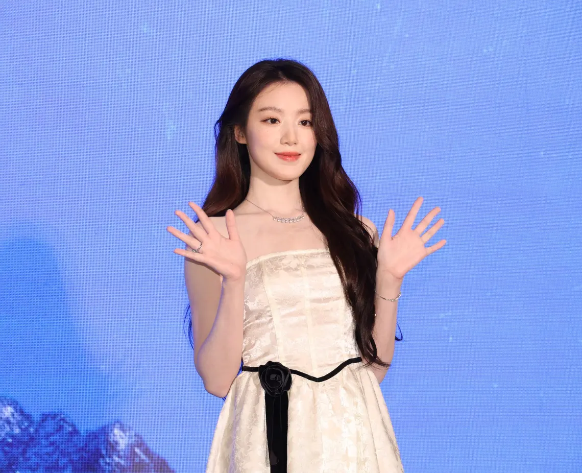 ▲葉舒華出席《出去一下》記者會，坦言在紐西蘭嘗試高空彈跳與跳傘都不會害怕，也沒怎麼變黑。她表示只有小時候曾溺水，現在還有陰影，暫時還沒辦法克服。（圖／記者陳明安攝）