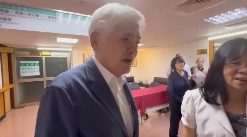 ▲中選會主委李進勇今日赴台中市選舉委員會視察選務工作。（圖／讀者提供，2025.07.02）