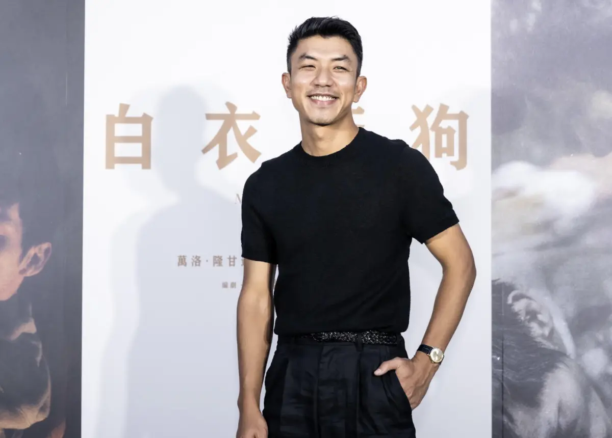 ▲被形容成「泰版梁朝偉」的萬洛隆甘迦（如圖），來台出席《白衣蒼狗》首映會，和同片合作演員重逢，卻意外被資深老將陸弈靜看出正在戀愛中。（圖／牽猴子提供）